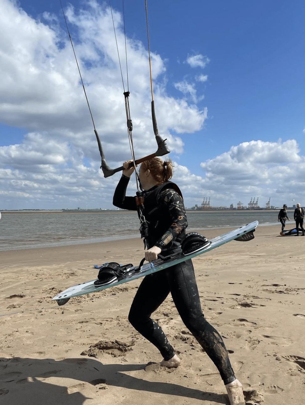Kitesurfing Lesson on Wallasey Beach, photo 3