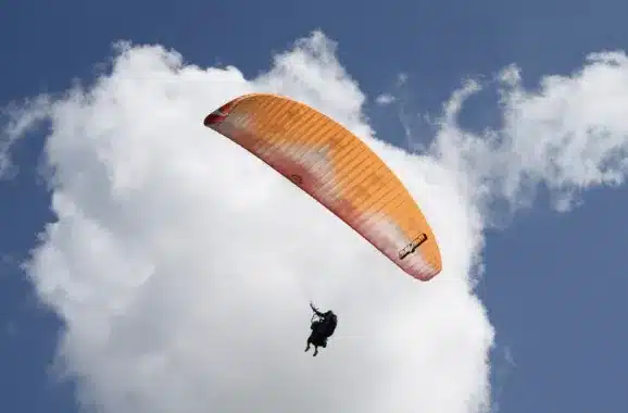 Tandem Paraglide in the South Downs, photo 2