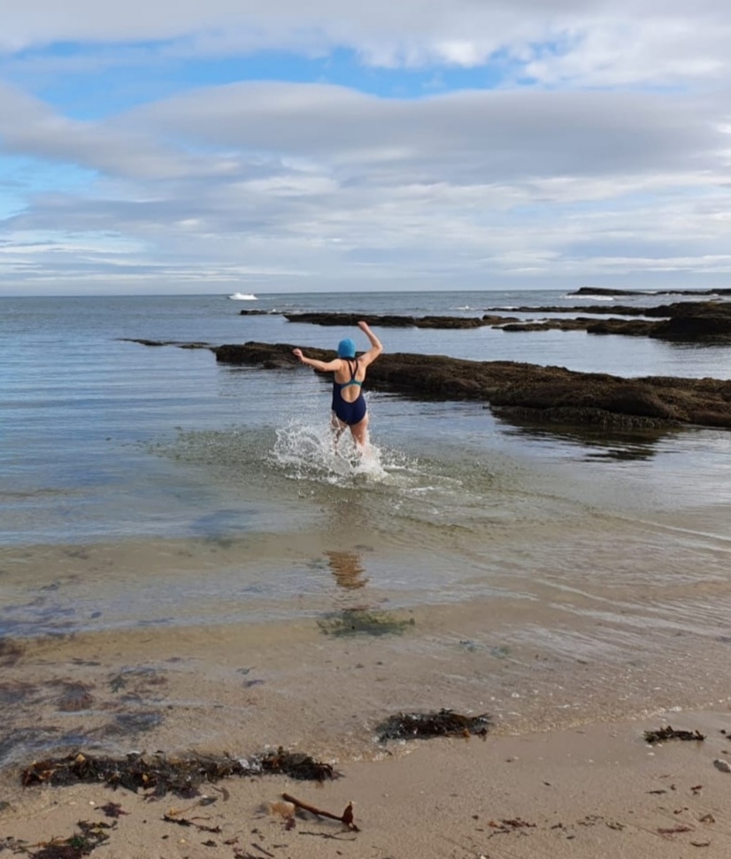 Private Fire & Water Sea Swim Taster in Northumberland, photo 5