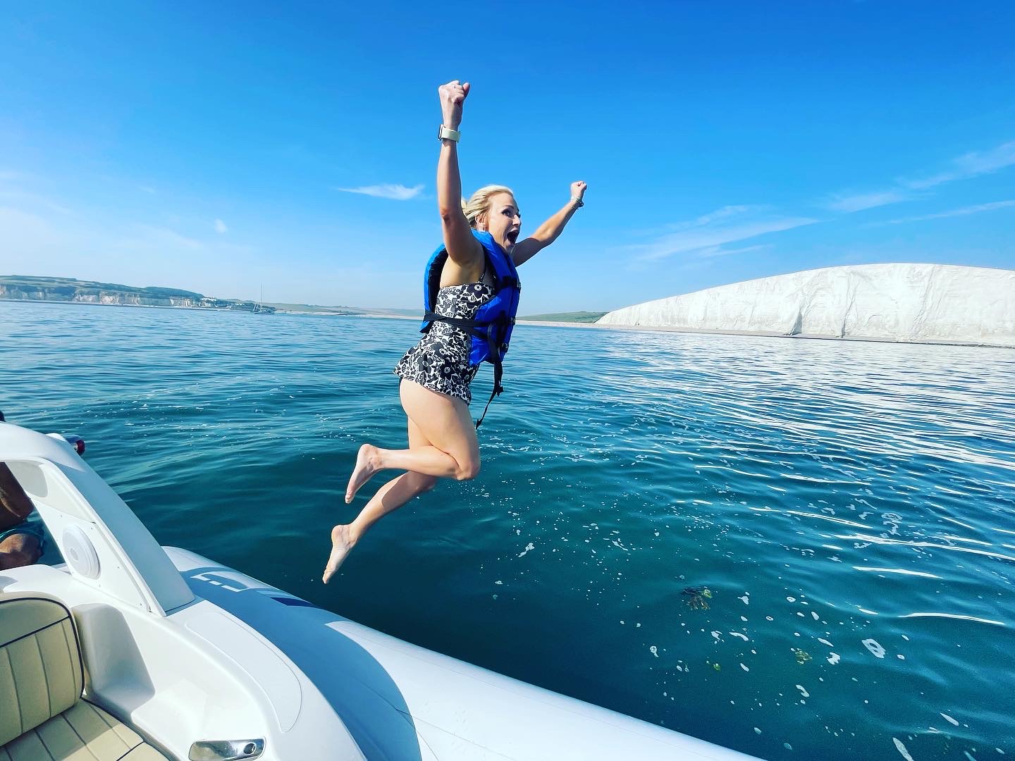 1.5-Hour Powerboat Cruise – Seven Sisters Cliffs, Newhaven gallery 7