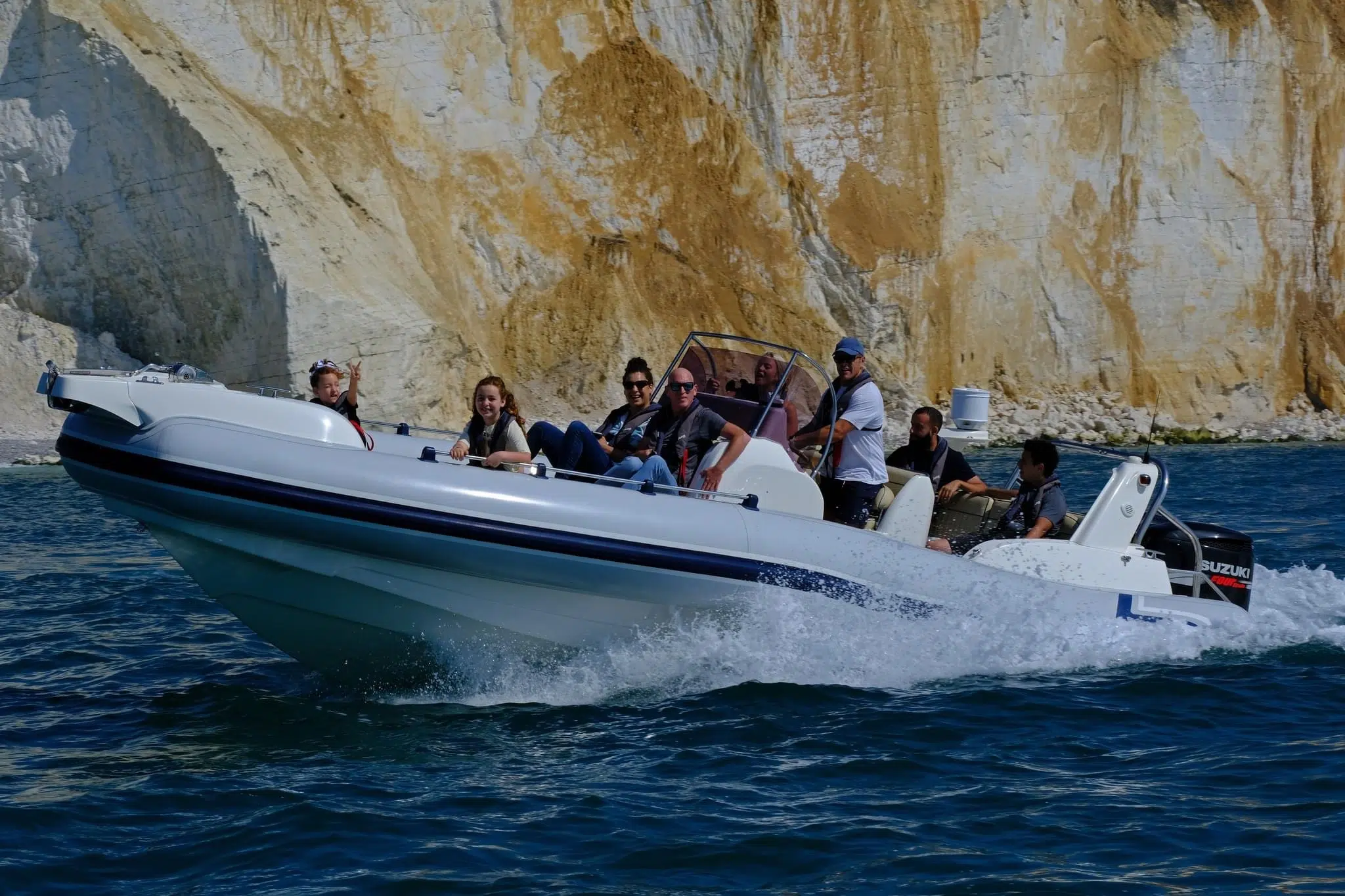 1.5-Hour Powerboat Cruise – Seven Sisters Cliffs, Newhaven, photo 3
