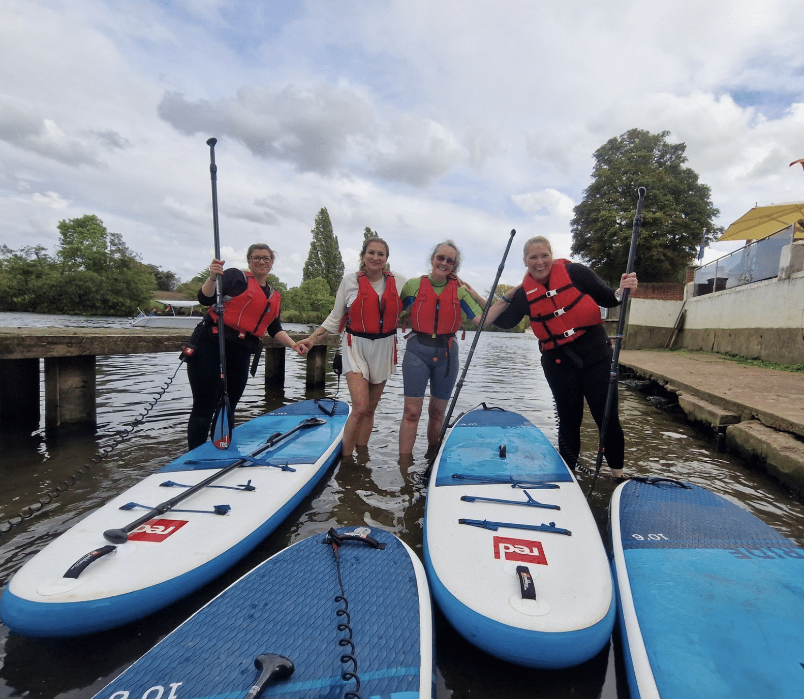 Paddleboarding Improver Session in Thames Ditton, photo 2