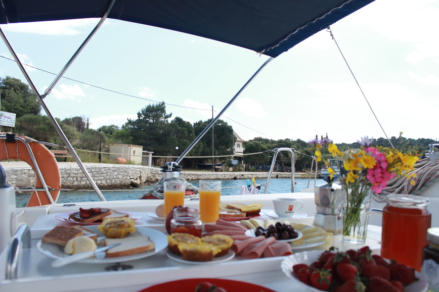 Sail & Freedive or Wild Swim in Greece - Kefalonia, Thessaloniki & Lefkas gallery 5