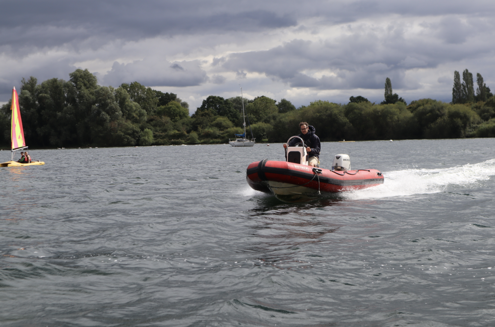 RYA Safety Boat Course in Cambridgeshire adventuro