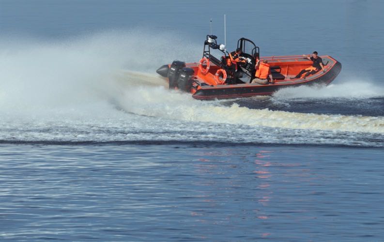 RYA Powerboat Level 2 (ICC) in Brighton, photo 4