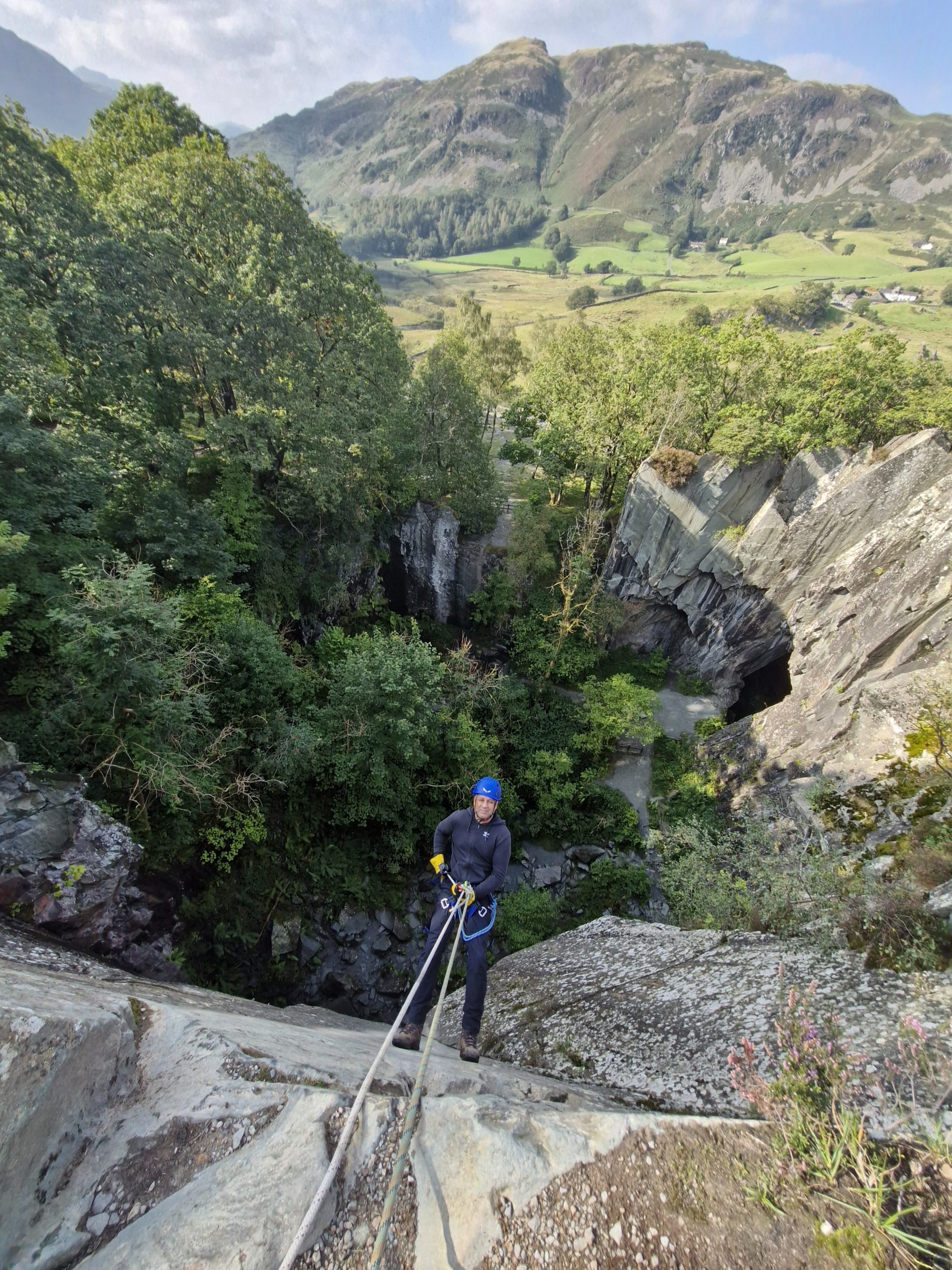 Abseiling – Cathedral Quarry, Lake District gallery 6