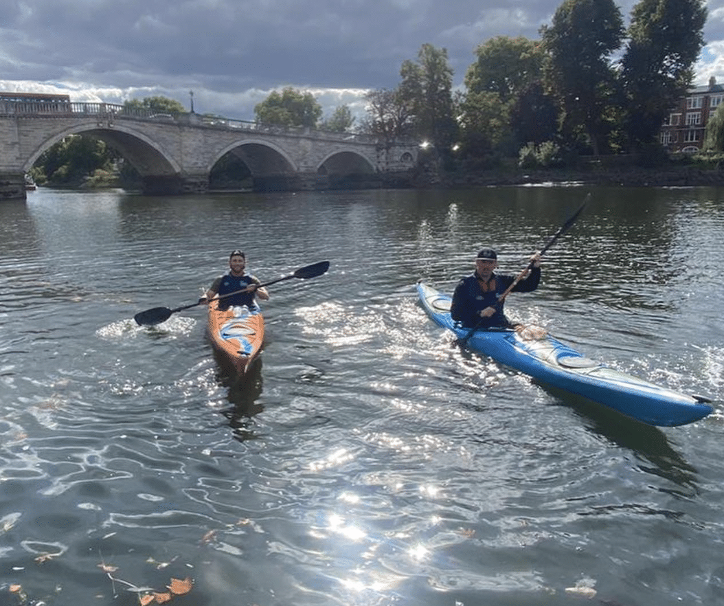 Paddle to the Pub in Richmond, Surrey gallery 2