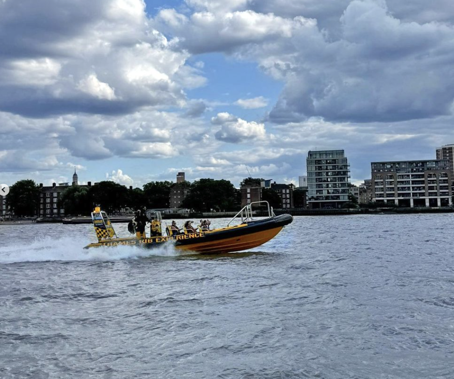 70 Minute ‘Thames Barrier Experience’ Speedboat Sightseeing Tour gallery 4